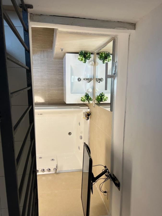 Petite Suite Naples Exterior photo